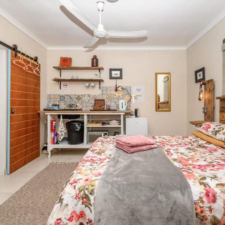 Paradise In The City Cottage Two Порт Елизабет Екстериор снимка